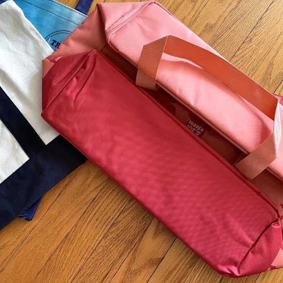 Trader Joe's LIMITED Set: XL PEACH Edition Tote, Shedd Ocean Bag, & TJs Canvas - Picture 9 of 11